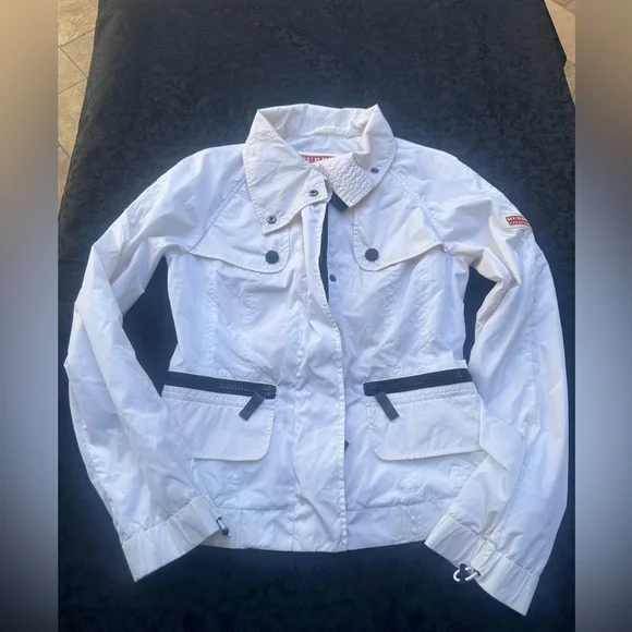 BURBERRY London jacket size 2Pit to pit: 16 1/2”Length: 22”